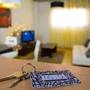 https://apartamentos-169-playa-suites.es-andalucia.com